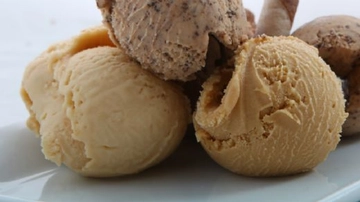 Karamelli Dondurma Tarifi ve Malzemeleri